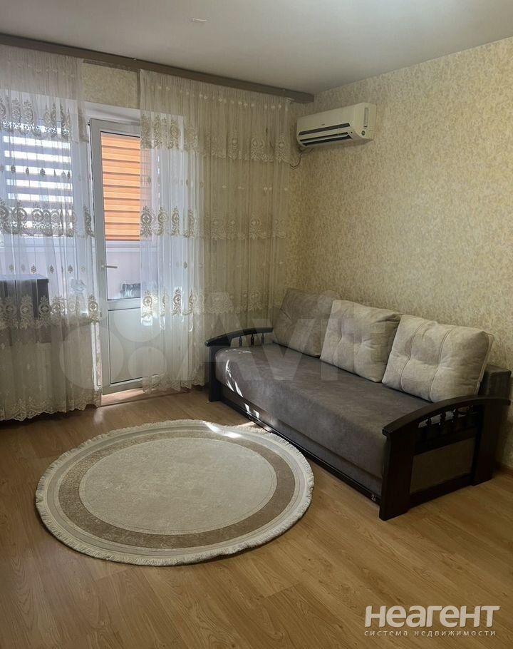 Продается 1-комнатная квартира, 36 м²