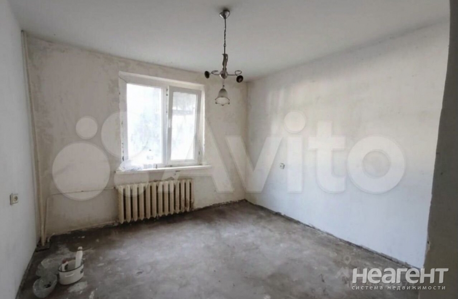 Продается 1-комнатная квартира, 70 м²