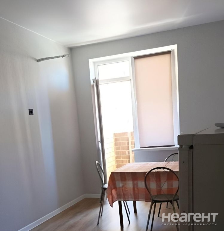 Сдается 1-комнатная квартира, 38 м²