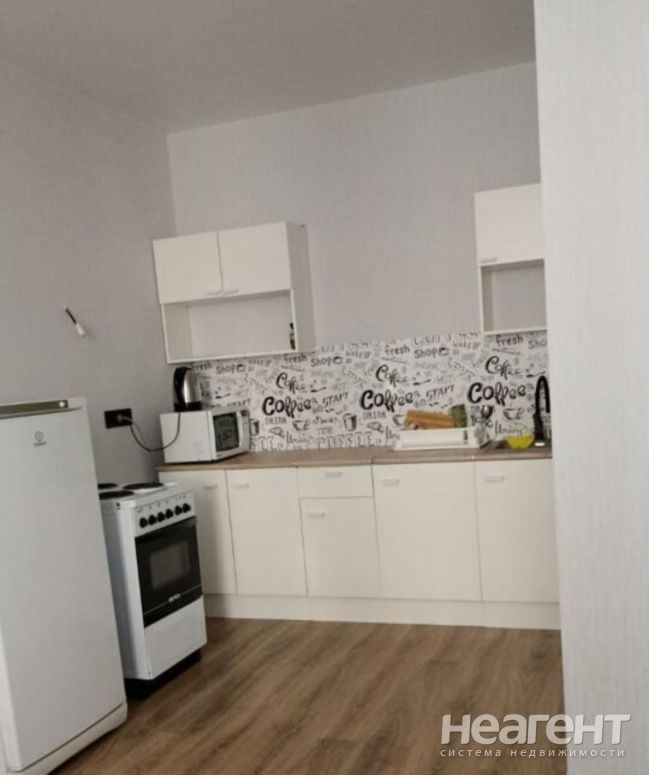 Сдается 1-комнатная квартира, 38 м²