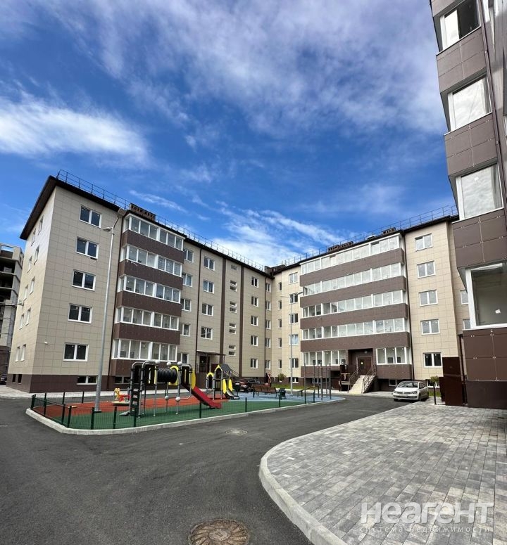 Продается 1-комнатная квартира, 38 м²