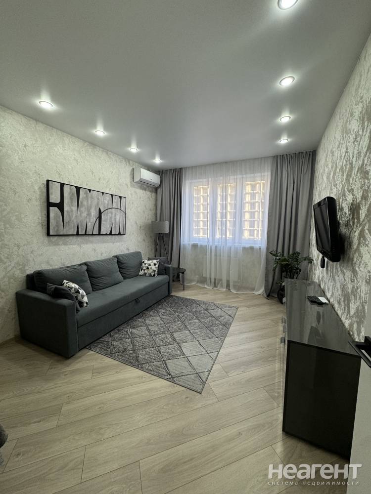 Сдается 1-комнатная квартира, 38 м²