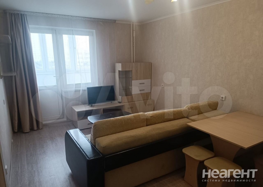 Сдается 1-комнатная квартира, 37,6 м²