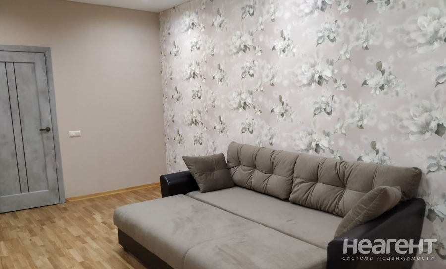 Продается 1-комнатная квартира, 44 м²