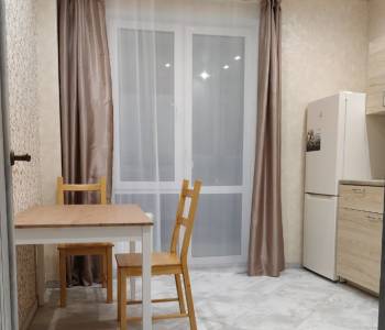 Продается 1-комнатная квартира, 44 м²