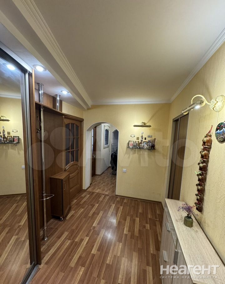 Продается 2-х комнатная квартира, 67 м²