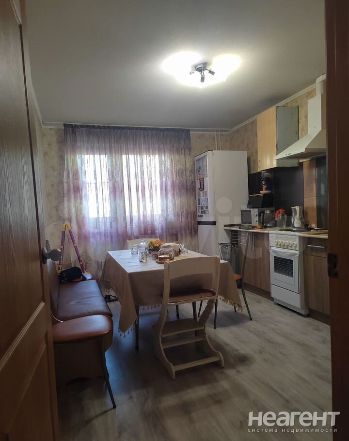 Продается 3-х комнатная квартира, 74 м²