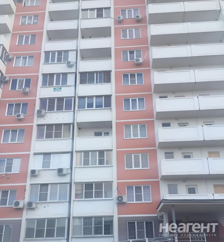 Продается 3-х комнатная квартира, 90,6 м²