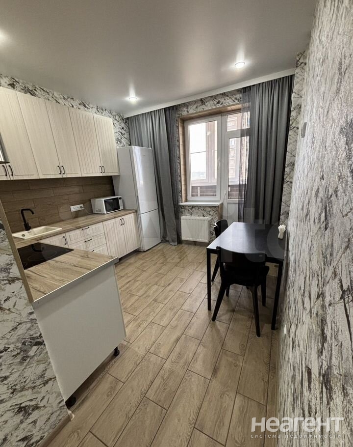 Продается 1-комнатная квартира, 35,7 м²