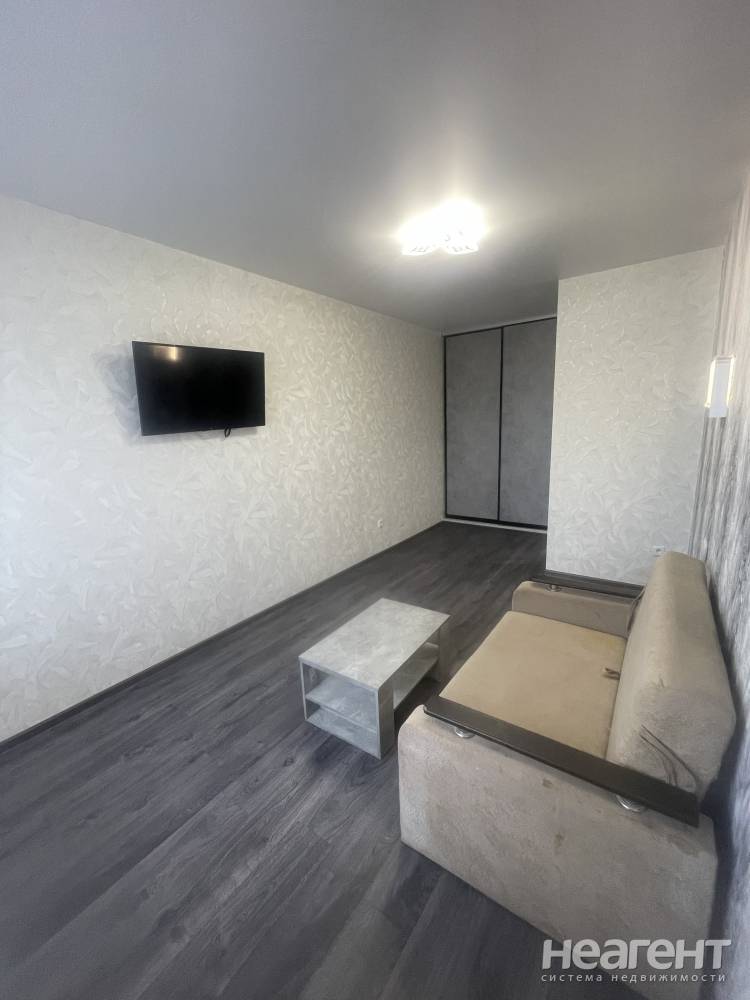 Сдается 1-комнатная квартира, 37 м²