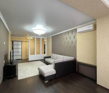 Продается 3-х комнатная квартира, 122 м²