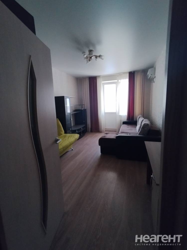 Сдается 1-комнатная квартира, 41 м²