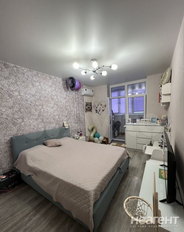 Продается 1-комнатная квартира, 39 м²