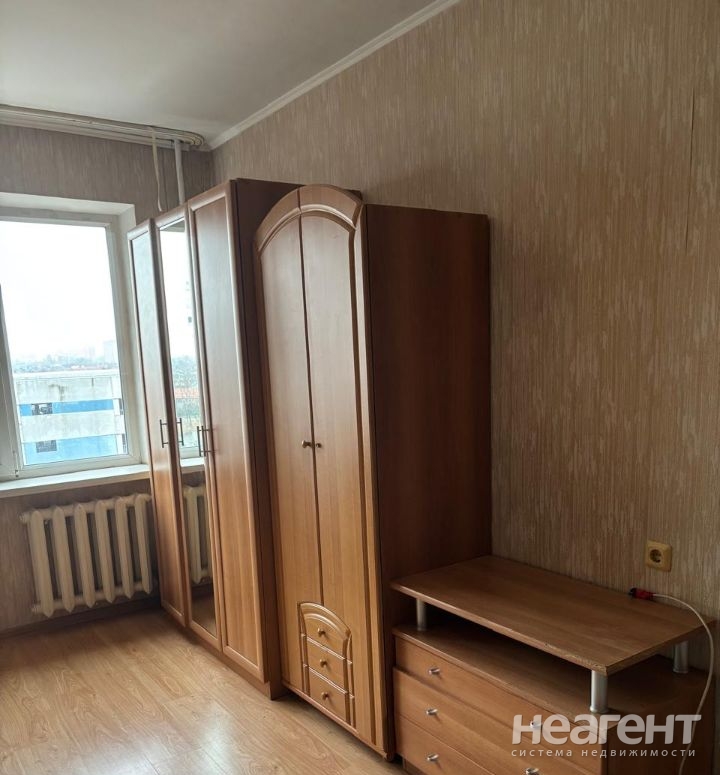 Сдается 1-комнатная квартира, 40 м²