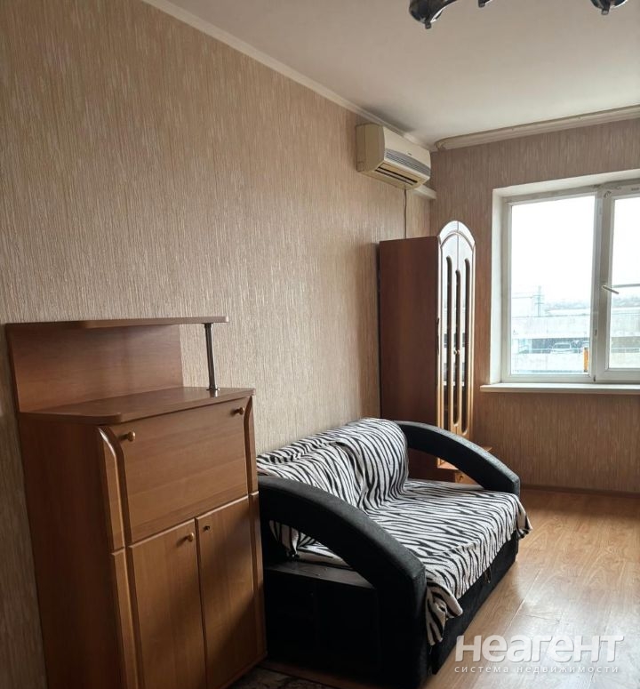 Сдается 1-комнатная квартира, 40 м²