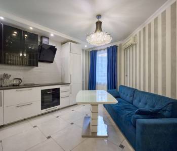 Сдается 2-х комнатная квартира, 70 м²