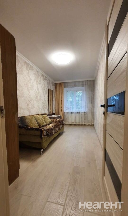 Сдается Многокомнатная квартира, 61 м²