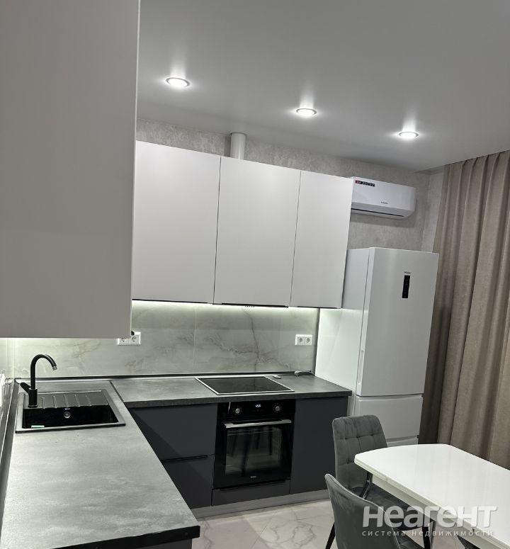 Сдается 1-комнатная квартира, 44 м²