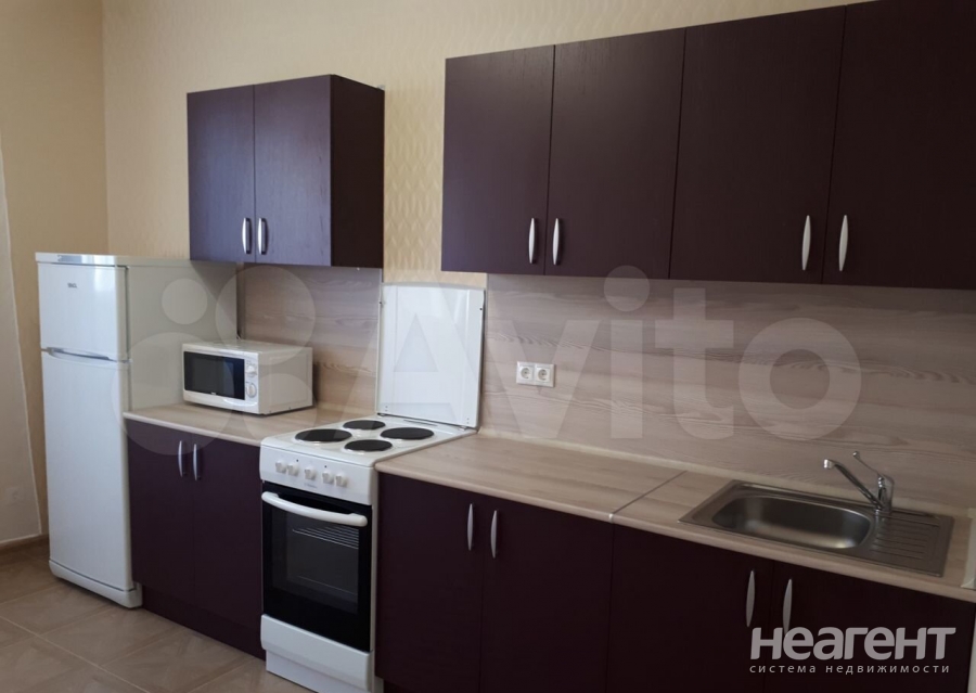 Сдается 1-комнатная квартира, 38 м²