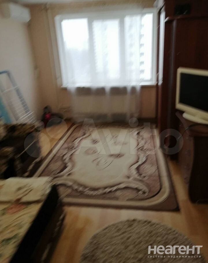 Сдается 1-комнатная квартира, 37,4 м²