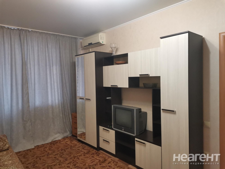 Продается 1-комнатная квартира, 39,9 м²