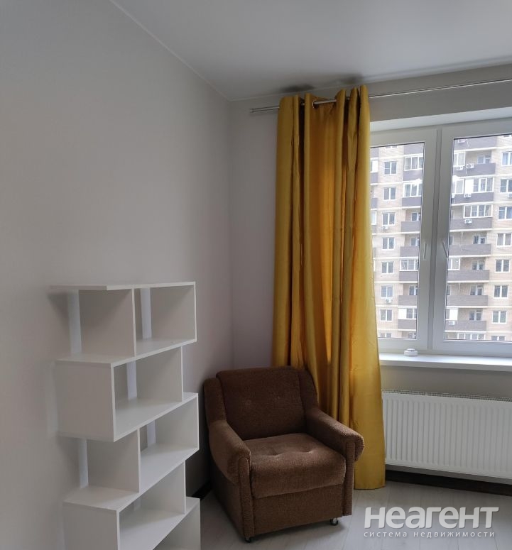 Сдается 1-комнатная квартира, 37,4 м²