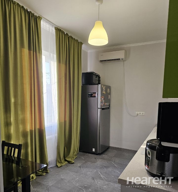 Продается 1-комнатная квартира, 39,5 м²