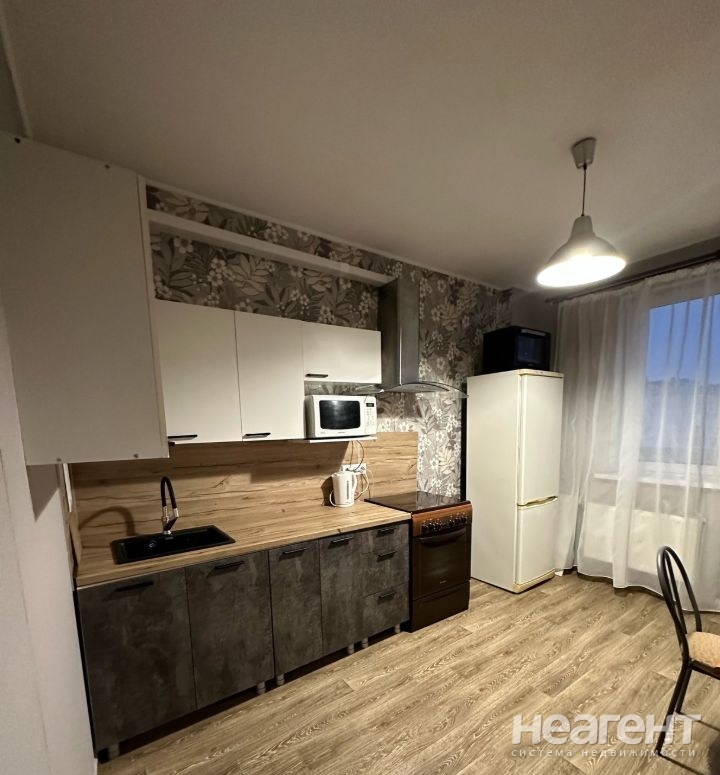 Сдается 2-х комнатная квартира, 69 м²