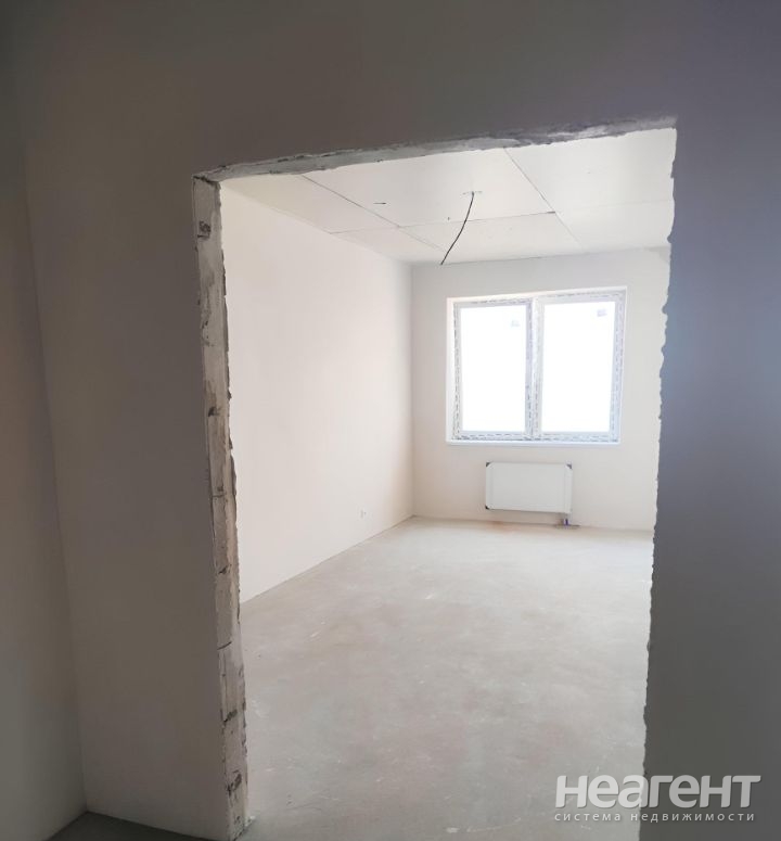 Продается 1-комнатная квартира, 48 м²