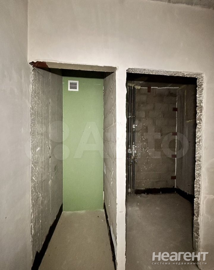 Продается 1-комнатная квартира, 37,4 м²