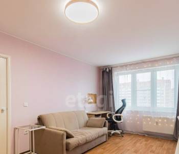 Продается 1-комнатная квартира, 37,6 м²