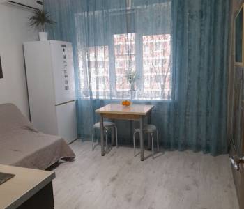 Продается 1-комнатная квартира, 46 м²