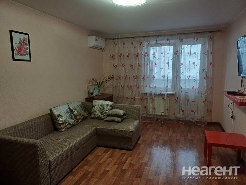 Сдается 2-х комнатная квартира, 64 м²