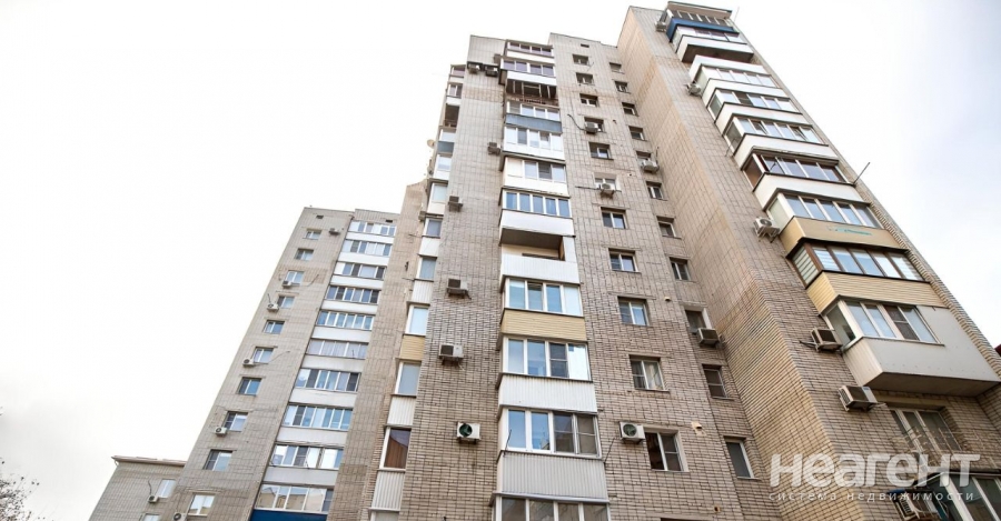 Продается Многокомнатная квартира, 77,8 м²