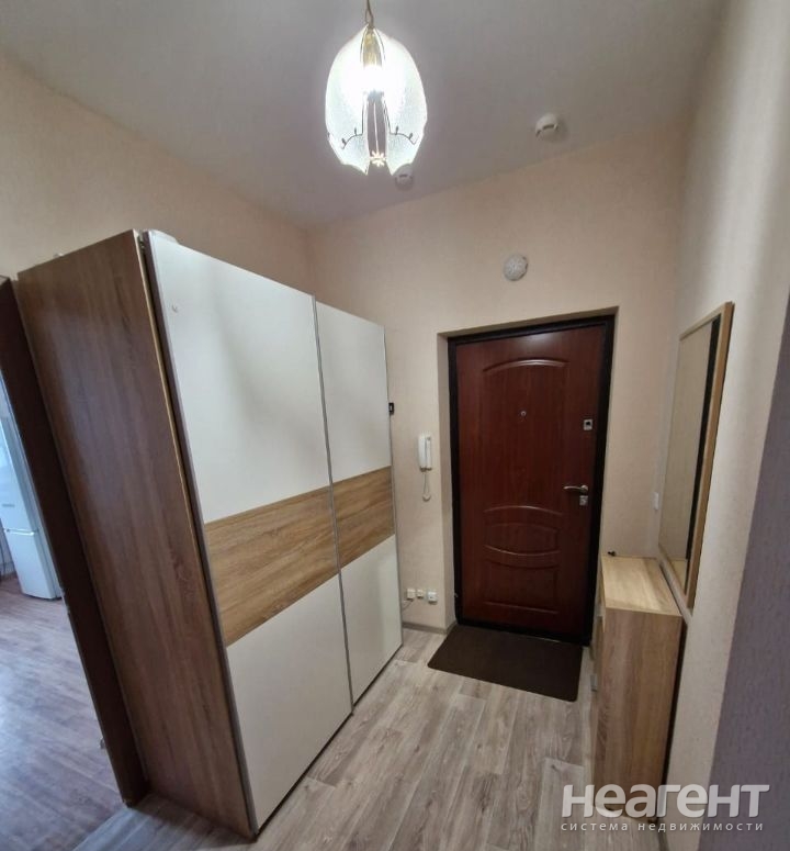 Сдается 2-х комнатная квартира, 60 м²