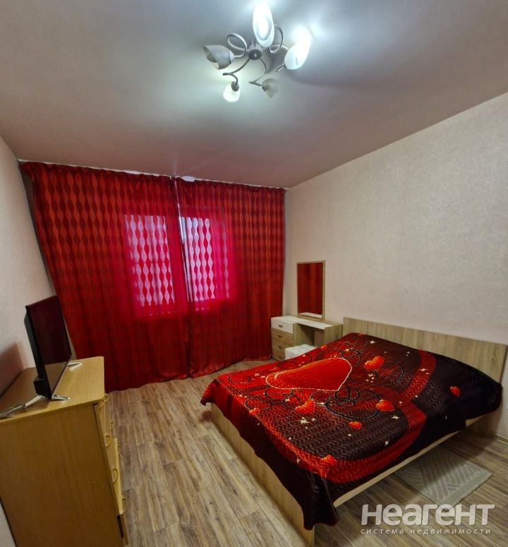 Сдается 2-х комнатная квартира, 60 м²