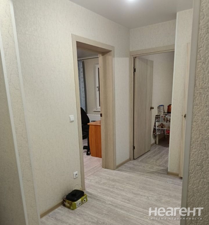 Сдается 1-комнатная квартира, 42 м²