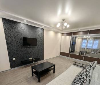 Продается 1-комнатная квартира, 37,5 м²