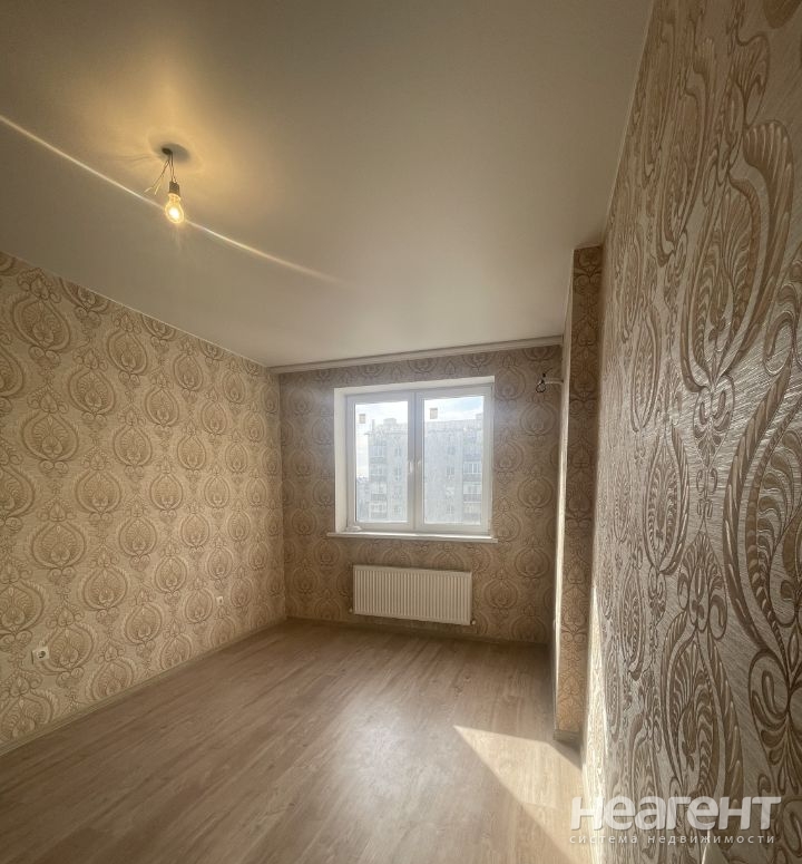 Продается 1-комнатная квартира, 38,1 м²