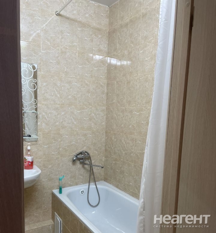 Продается 1-комнатная квартира, 38,1 м²