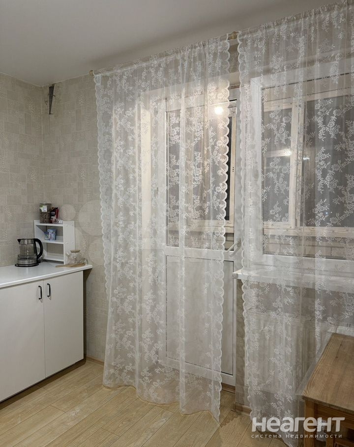 Продается 1-комнатная квартира, 38,6 м²