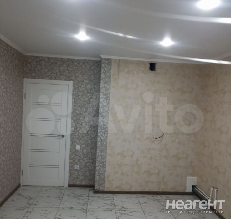 Продается 1-комнатная квартира, 46 м²