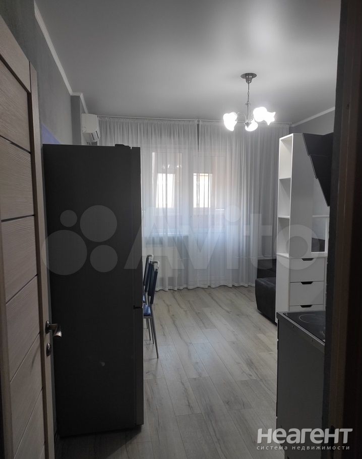 Сдается 1-комнатная квартира, 40 м²