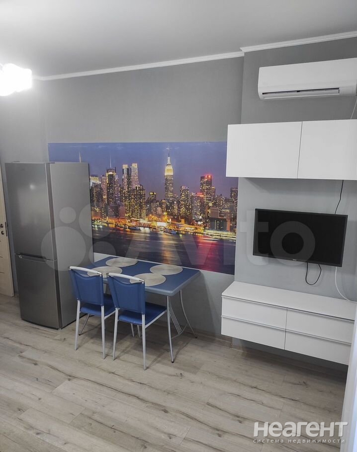 Сдается 1-комнатная квартира, 40 м²