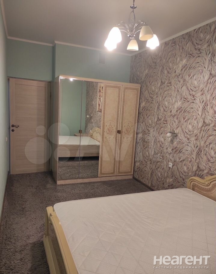 Сдается 1-комнатная квартира, 40 м²