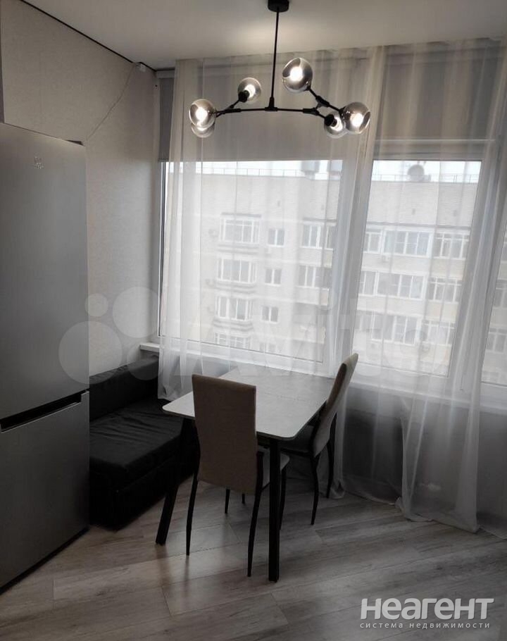 Сдается 1-комнатная квартира, 45 м²