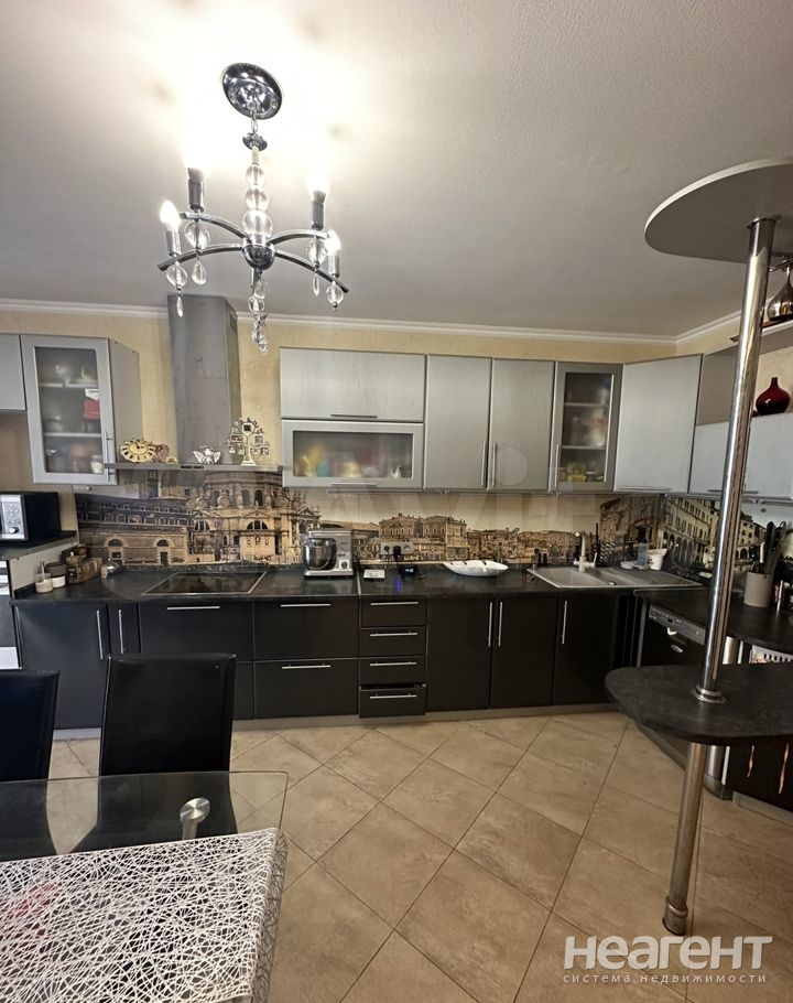 Продается 3-х комнатная квартира, 91,7 м²