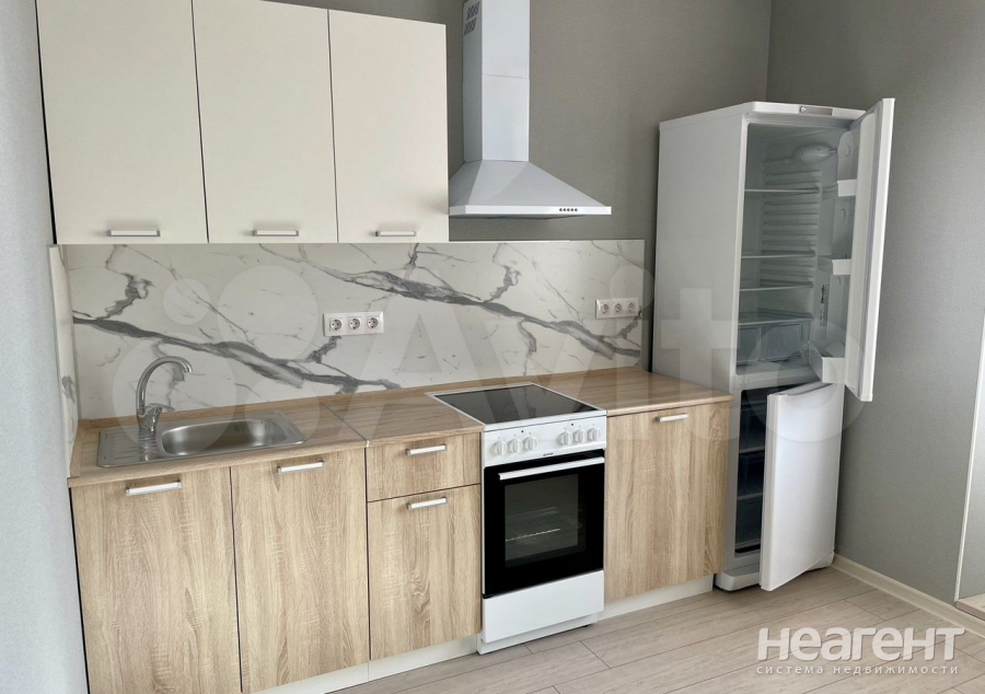 Сдается 1-комнатная квартира, 43 м²