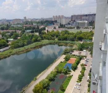 Продается 1-комнатная квартира, 52 м²