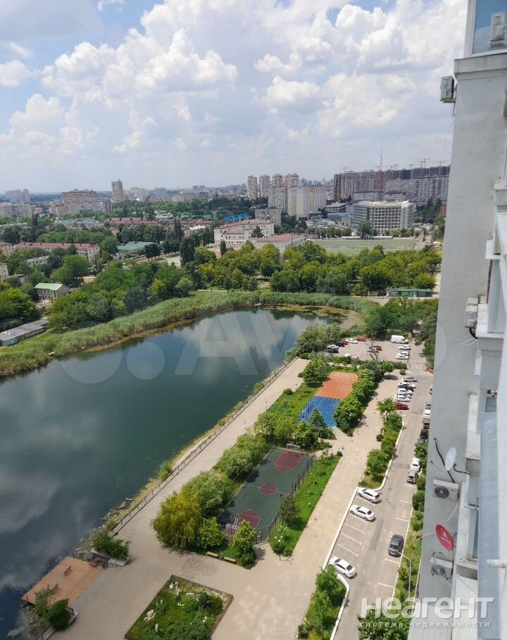 Продается 1-комнатная квартира, 52 м²